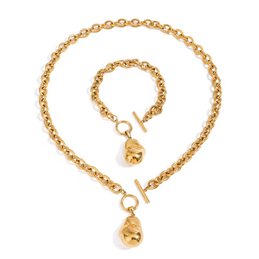 Solura Soleil Yellow Gold Chain Necklace and Bracelet with Charm