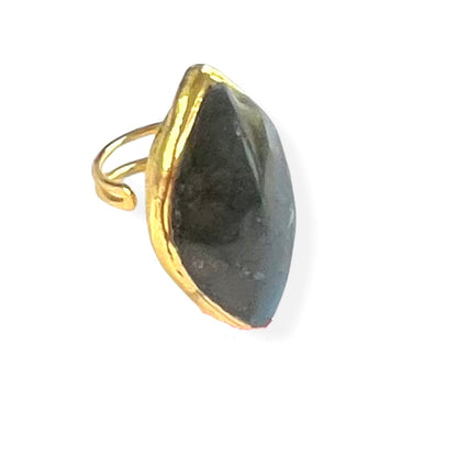 Luna Labradorite Ring