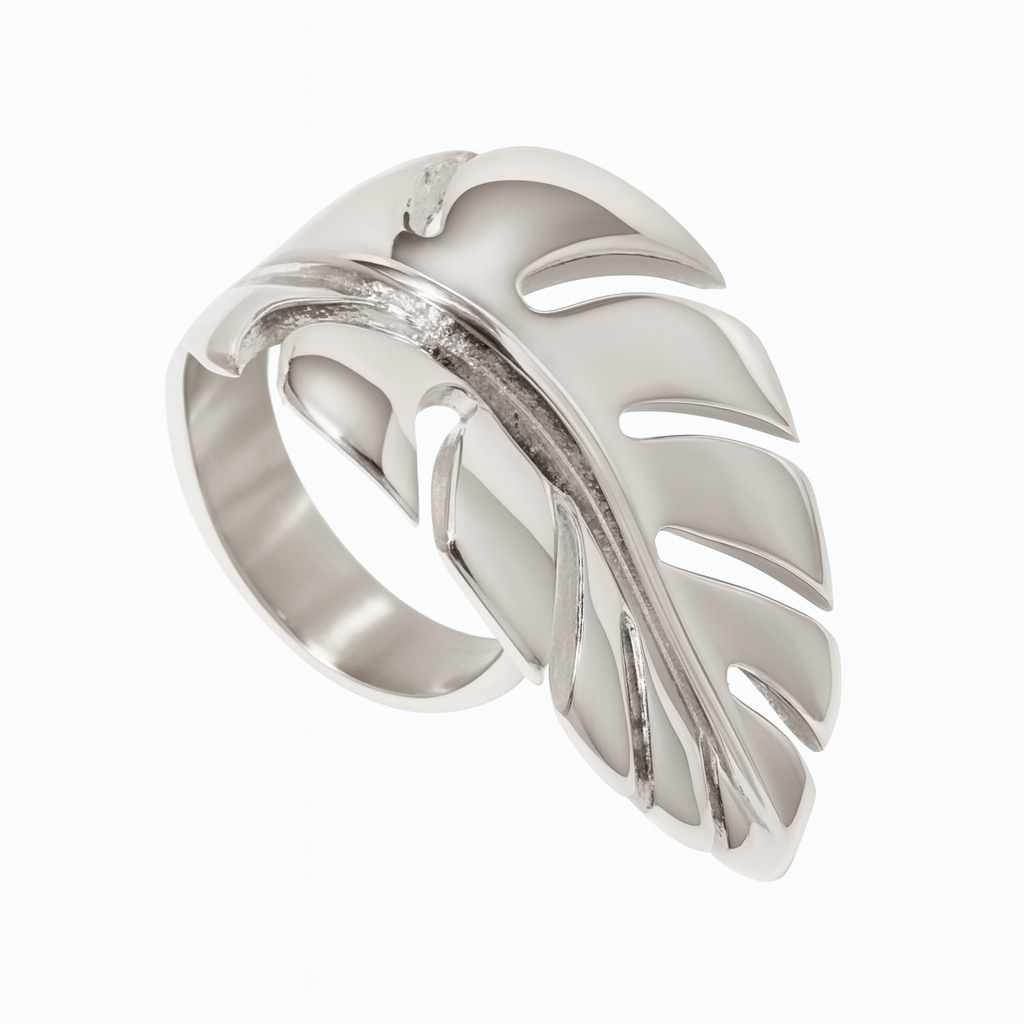 Solura Moonleaf Sculptural Ring white Gold
