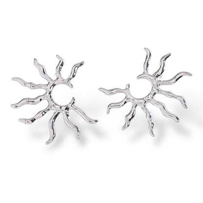 Solura Solflare Earrings in White Gold 